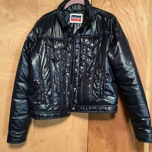 Levi’s cropped lightweight puffer jacket